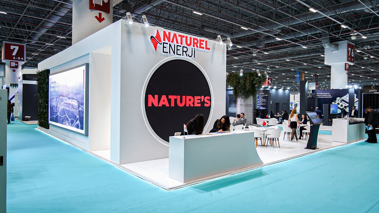 Naturel-Solarex25-Fuarstand-1